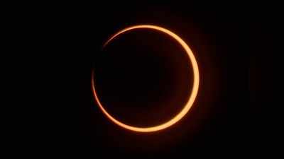 Surya Grahan In delhi 2020 timing: दिल्ली में शुरू हुआ सूर्य ग्रहण, कुछ देर बाद छा जाएगा अंधेरा
