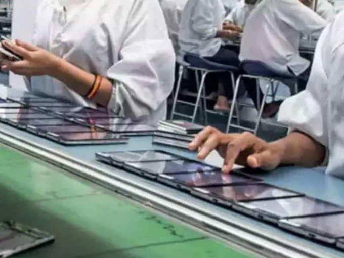 सिर्फ चीन के पास 81 फीसदी स्मार्टफोन का बाजार