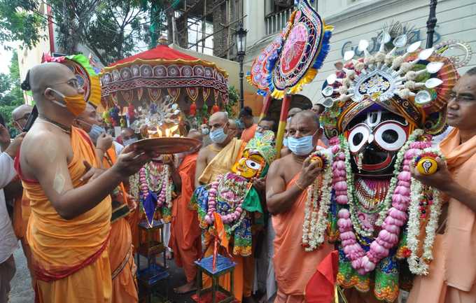 ভক্ত নেই, রথে নেই পাঁপড়-কাঁসর-ঘন্টাও