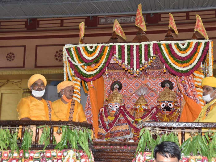 jagannath rath yatra in shri krishna janmasthan seva sansthan mathura uttar pradesh