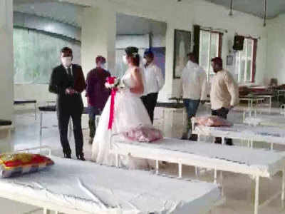 वसईः कपल ने शादी के दिन आइसोलेशन सेंटर को दान दिए 50 बेड