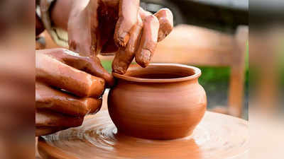 <strong>Benefits Of Clay Water Pot : </strong>मातीच्या माठातील पाणी प्या, होतील ‘हे’ आरोग्यवर्धक फायदे!