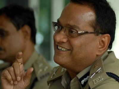 తెలంగాణ IPS ఆఫీసర్ వీకే సింగ్ రాజీనామా.. గతంలో సర్కార్‌పై సంచలన వ్యాఖ్యలు