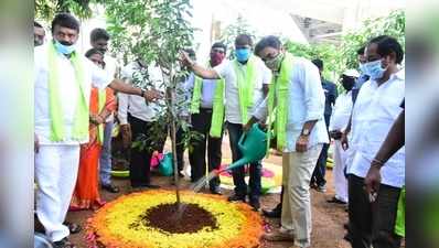 ఇక ORR వెంట కనువిందు.. 10 కి.మీ.కు ఓ థీమ్ పార్కు: కేటీఆర్