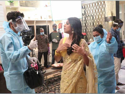 कोरोना संक्रमण के बीच नागिन 4 की शूटिंग शुरू, निया शर्मा ने शेयर की सेट की तस्‍वीरें