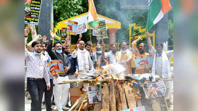 कानपुर में चीन के राष्ट्रपति की निकाली गई शव यात्रा, चीनी सामानों का बहिष्‍कार करेंगे व्‍यापारी