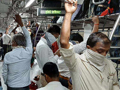 mumbai local : या कर्मचाऱ्यांनाही रेल्वे प्रवासाची परवानगी द्या; राज्याचं केंद्राला साकडं