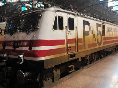 भारतीय रेलवे का अनोखा रेकॉर्ड, 100 फीसदी ट्रेनें समय पर गंतव्य पहुंचीं