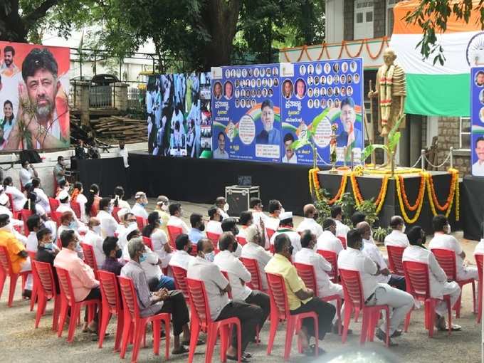 ​ಒಗ್ಗಟ್ಟಿನ ಮಂತ್ರ ಪಠಿಸಿದ ಮುಖಂಡರು