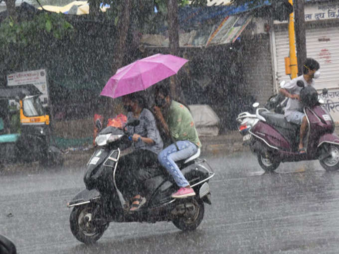 देश की आर्थिक राजधानी मुंबई में भी कल शाम मॉनसून वाली बारिश हुई।