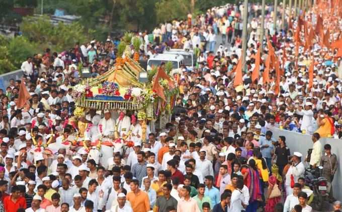 રાજા તરીકે રાજ્યના મુખ્યમંત્રી કરે છે આ પૂજા