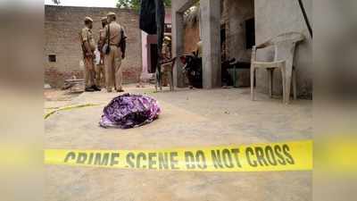 कानपुर एनकाउंटर: जेसीबी से ढहाया जा रहा विकास दुबे का घर, कॉल डीटेल में कई पुलिसवालों के नंबर!