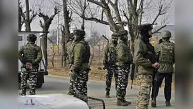 काश्मीर: कुलगाम येथे चकमक; १ दहशतवादी ठार, १ जवान जखमी