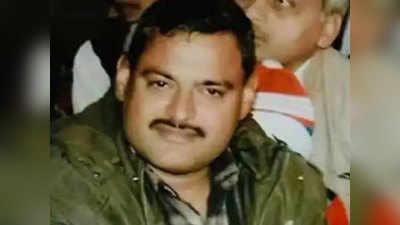 कानपुर शूटआउट: राजभवन के प्रमुख सचिव की ऐंबेस्डर से रौब गांठता था गैंगस्टर विकास दुबे