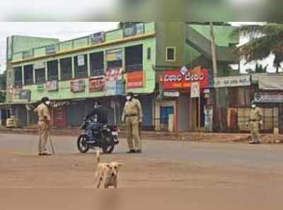 ಲಾಕ್‌ ಡೌನ್‌; 10ಕ್ಕೂ ಹೆಚ್ಚು ಬೈಕ್‌ ವಶ ,ಲಾಠಿ ರುಚಿ