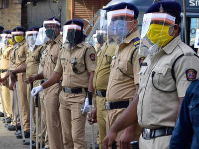 Maharashtra Police: महाराष्ट्र पोलीस करोनाच्या विळख्यात; हे आकडे चिंता वाढवणारे
