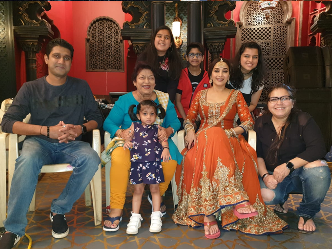 saroj-khan-family-with-madh