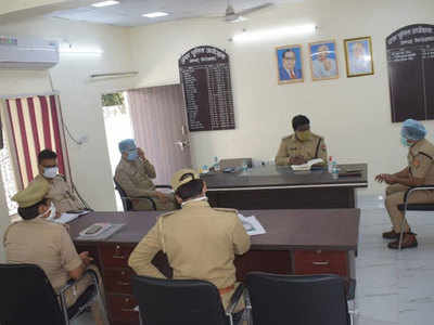 कानपुर घटना के बाद फिरोजाबाद से गायब हुए 250 हिस्ट्रीशीटर, कुंडली खंगाल रही पुलिस
