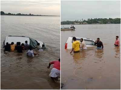 നിയന്ത്രണം വിട്ട കാര്‍ പുഴയില്‍ പതിച്ചു; യാത്രക്കാരെ നാട്ടുകാര്‍ രക്ഷപ്പെടുത്തി, സംഭവം ബേപ്പൂരില്‍