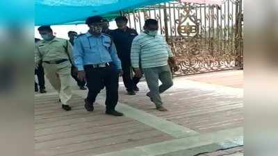 कांग्रेस का आरोप, रात में महाकाल मंदिर में कलेक्टर-SP की मीटिंग, सुबह में विकास दुबे अरेस्ट