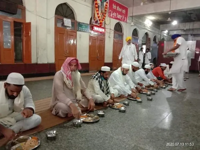 एकता की गजब मिसाल: स्वर्ण मंदिर लंगर के लिए मुस्लिमों ने दिया 330 क्विंटल अनाज