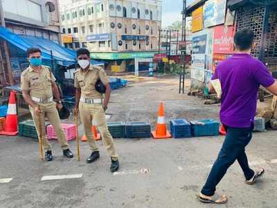 പച്ചക്കറി കടകളിലെ ജീവനക്കാര്‍ക്ക് കൊവിഡ്; കാസര്‍കോട് നഗരം പോലീസ് അടച്ചു