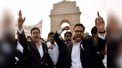 दिल्ली-NCR में एक लाख वकील आर्थिक संकट में, PM से 500 करोड़ रुपये की मांगी मदद