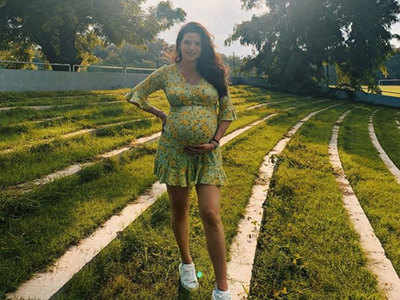 नताशा स्टैनकोविच ने शेयर की बेबी बंप के साथ फोटो, लिखी दिल की बात