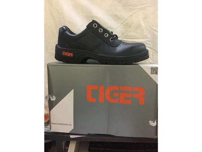 Tiger Safety Shoes, Black, 9 Inch