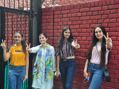 सेलिब्रेशन टाइम! दिल्ली से CBSE बोर्ड के कई स्कोरर्स