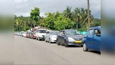 മുത്തങ്ങയിൽ വാഹനങ്ങളുടെ നീണ്ട നിര; ദിനേന കേരളത്തിലേക്കെത്തുന്നത് ആയിരങ്ങള്‍, ചൊവ്വാഴ്ച മാത്രമെത്തിയത് 2162 പേർ