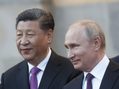 आक्रामक रूस-चीन बना रहे घातक हथियार, दहशत में आए नाटो के देश