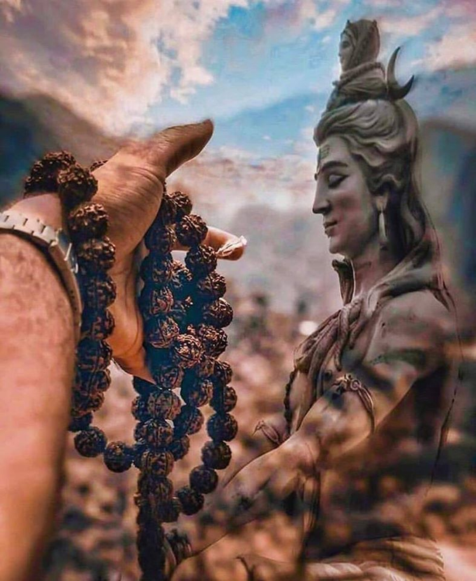 Wear Rudraksha In Shravan