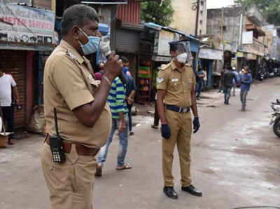 पाच वर्षांच्या चिमुकलीसाठी पोलीस बनले देवदूत!