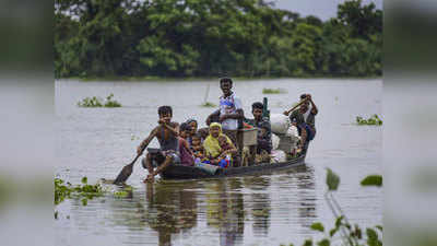 असम में बाढ़ का भयावह मंजर, सैकड़ों इंसानों और जानवरों की मौत 