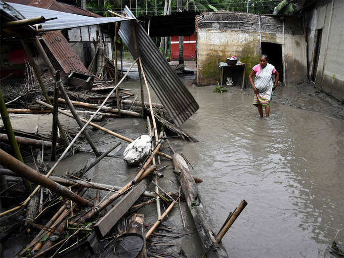 सभी नदियां खतरे के निशान से ऊपर, NDRF मुस्तैद