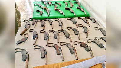 ​मुजफ्फरनगरः 700 रुपये में तैयार होता था मौत का सामान, अवैध हथियार बनाने वाली फैक्ट्री का भंडाफोड़