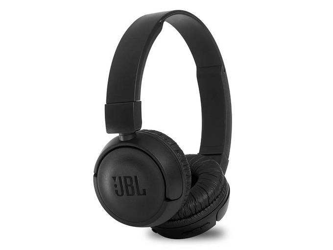 JBL T460BT Extra Bass Wireless On-Ear Headphones with 11 Hours Playtime &amp; Mic (Black)
