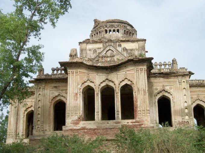 सुन्नी वक्फ बोर्ड नहीं दे रहा ध्यान