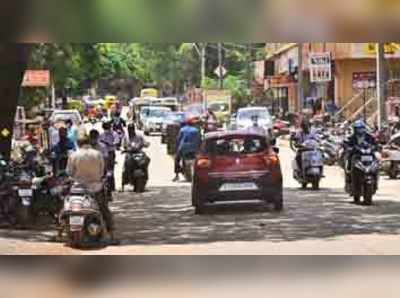 ಲಾಕ್‌ಡೌನ್‌ ಇದೆ ಎನ್ನುವುದನ್ನೇ ಮರೆತ ಜನ  ನಿಯಂತ್ರಣಕ್ಕೆ ಬಾರದ ಓಡಾಟ