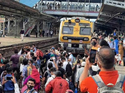 Nalasopara Rail Roko: नालासोपाऱ्यात रेलरोको; आंदोलक प्रवाशांविरोधात गुन्हे दाखल