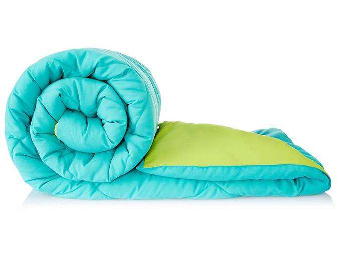 Amazon Brand - Solimo Microfiber Reversible Comforter, Single (Aqua Blue &amp; Olive Green, 200 GSM)