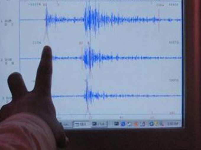 लगातार आ रहे हैं भूकंप के झटके, वैज्ञानिकों की चेतावनी