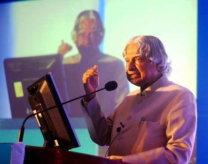 800px-A.P.J_Abdul_Kalam