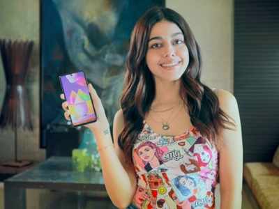 Samsung Galaxy M31s এর অভিজ্ঞতা নিলেন আলায়া: দেখুন দেশের সেরা 64MP Intelli-Cam এর Single Take Feature-এর সাহায্যে কীভাবে সোশ্যাল মিডিয়ায় এগিয়ে থাকলেন অভিনেত্রী