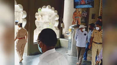 अष्टविनायक तीर्थक्षेत्रांपैकी सर्वात श्रीमंत मंदिरात चोरी; दानपेटी, सुवर्णलेपीत छत्री पळवली