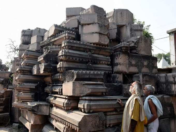 सीताकुंड से मिट्टी और गोमती से जाएगा जल