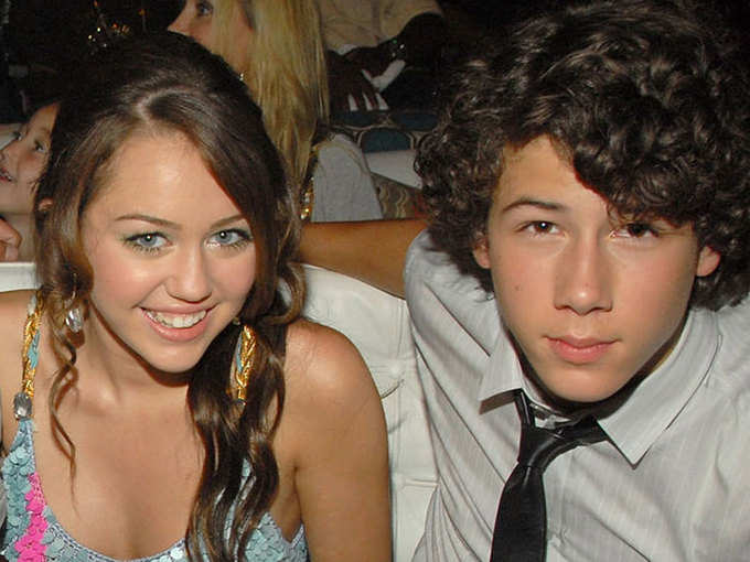 Miley nick jonas