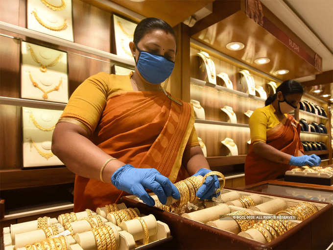 दिल्ली सर्राफा बाजार में सोना 710 रुपये महंगा हुआ