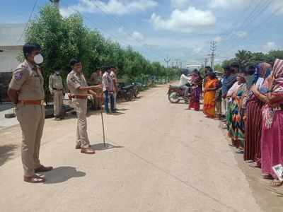 మైనర్ బాలికలతో వ్యభిచారం.. సిరిసిల్లలో వేశ్యా గృహాలపై పోలీసుల దాడులు